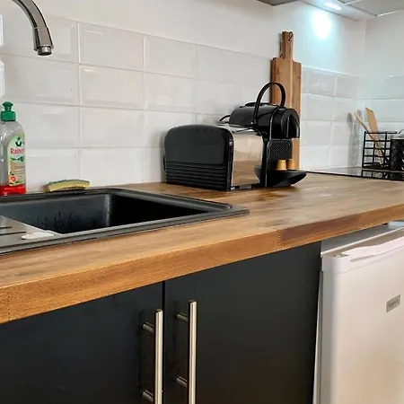 Duplex Centre 아파트